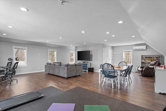 78 Highland St, Holden, MA 01520