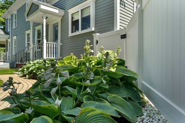 78 Highland St, Holden, MA 01520