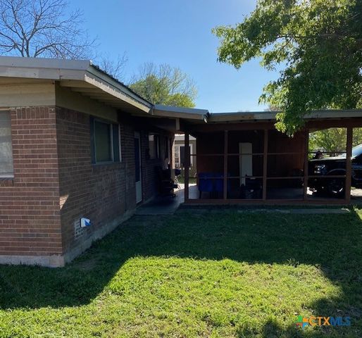 711 Hybiscus Lane, Victoria, TX 77904