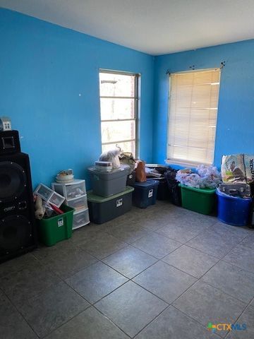 711 Hybiscus Lane, Victoria, TX 77904