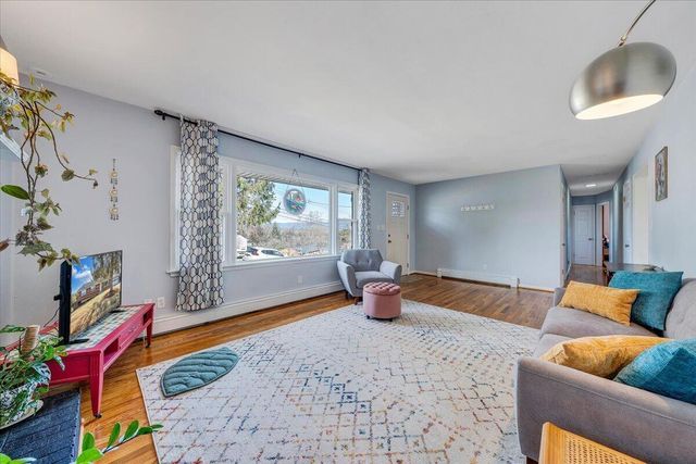 2771 Hillbrook DR, Roanoke, VA 24018