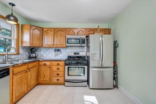 2771 Hillbrook DR, Roanoke, VA 24018