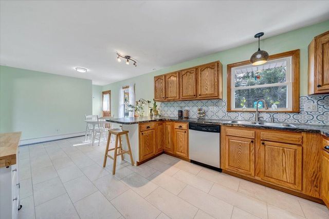 2771 Hillbrook DR, Roanoke, VA 24018