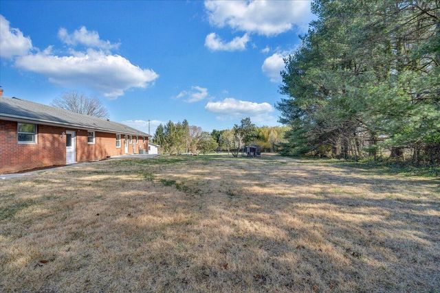 2771 Hillbrook DR, Roanoke, VA 24018