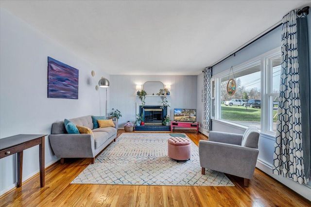 2771 Hillbrook DR, Roanoke, VA 24018