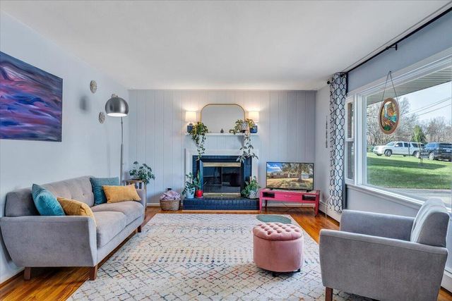 2771 Hillbrook DR, Roanoke, VA 24018