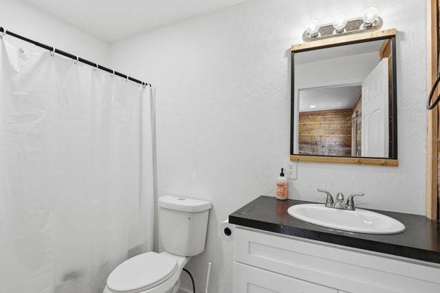 1455 Colonial Way, Newport, WA 99156