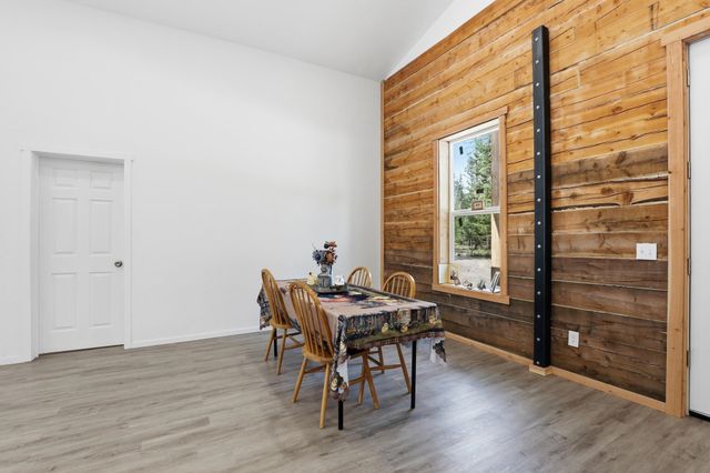 1455 Colonial Way, Newport, WA 99156