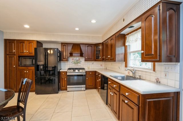 54 Chimney Ridge Dr, Morris Twp., NJ 07960