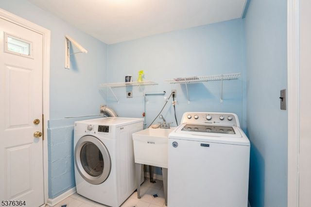 54 Chimney Ridge Dr, Morris Twp., NJ 07960