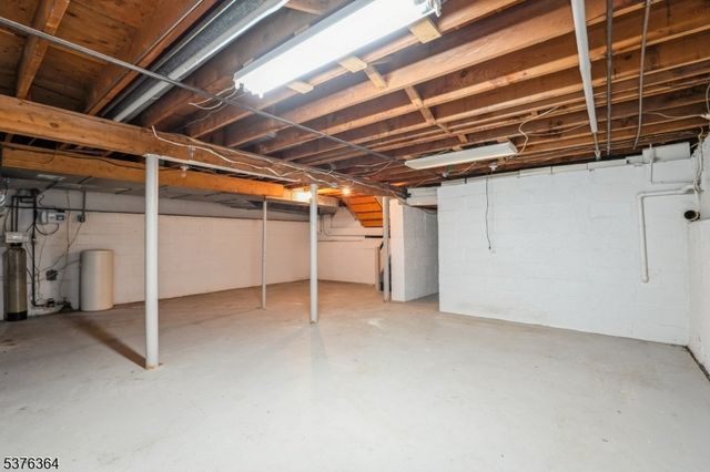 54 Chimney Ridge Dr, Morris Twp., NJ 07960