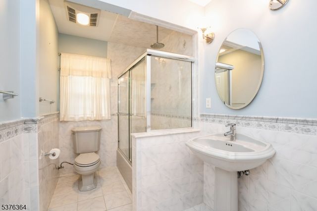 54 Chimney Ridge Dr, Morris Twp., NJ 07960