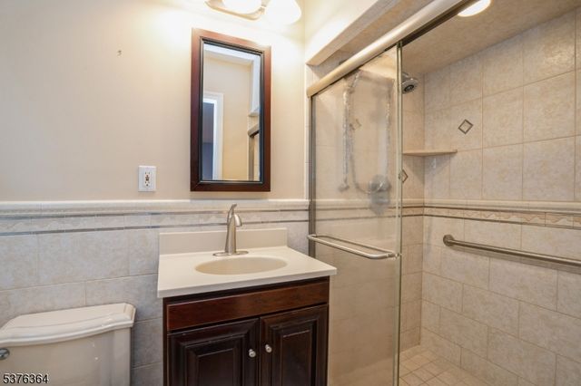 54 Chimney Ridge Dr, Morris Twp., NJ 07960