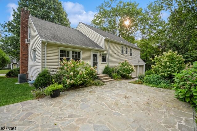 54 Chimney Ridge Dr, Morris Twp., NJ 07960