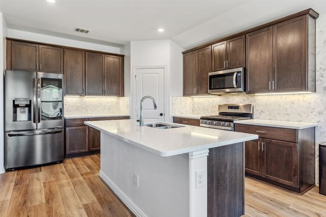 101 Lisa Lane, Royse City, TX 75189