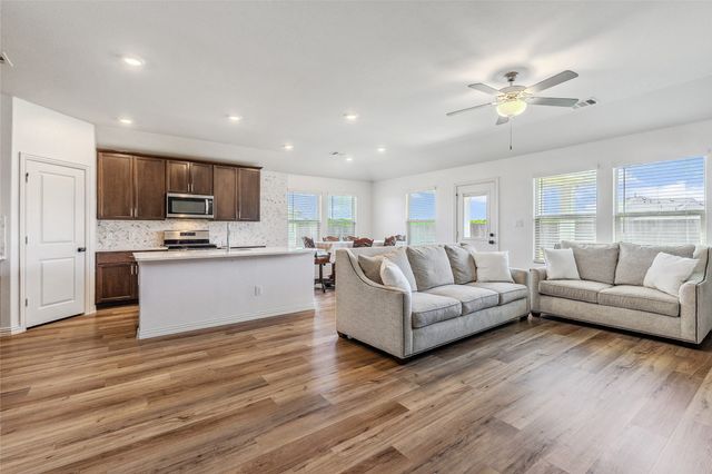 101 Lisa Lane, Royse City, TX 75189
