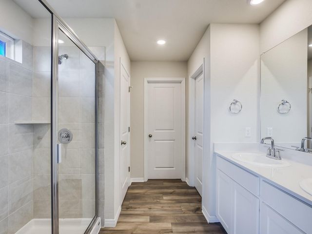 221 Outlaw DR, Liberty Hill, TX 78642