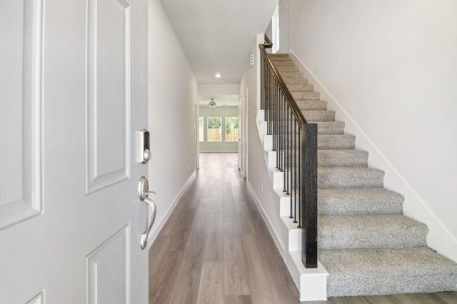 221 Outlaw DR, Liberty Hill, TX 78642