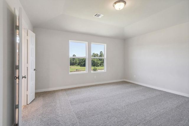 221 Outlaw DR, Liberty Hill, TX 78642