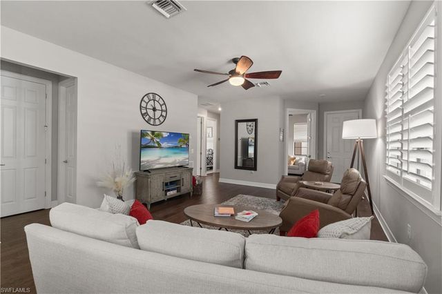 7202 Wilton DR, Naples, FL 34109
