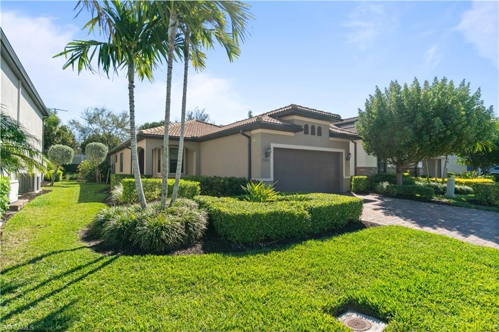 7202 Wilton DR, NAPLES, FL 34109 — photo 4