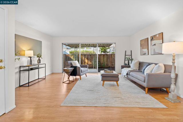 1919 Ygnacio Valley Rd 93, Walnut Creek, CA 94598