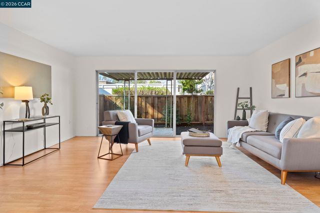 1919 Ygnacio Valley Rd 93, Walnut Creek, CA 94598