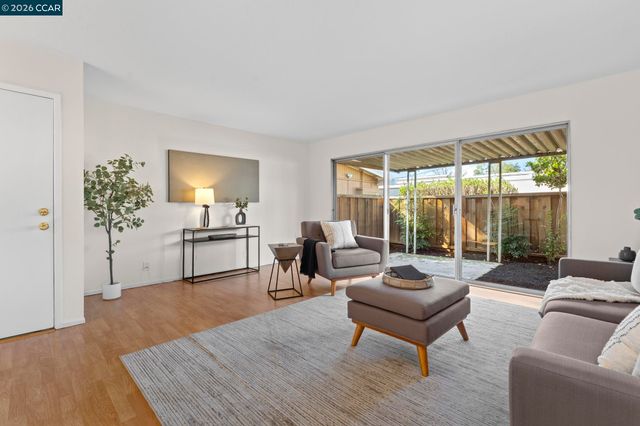 1919 Ygnacio Valley Rd 93, Walnut Creek, CA 94598