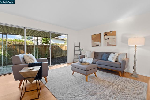 1919 Ygnacio Valley Rd 93, Walnut Creek, CA 94598