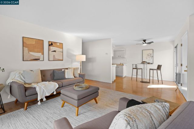 1919 Ygnacio Valley Rd 93, Walnut Creek, CA 94598