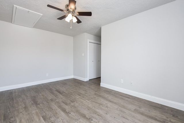 13151 Walden Road 206, Montgomery, TX 77356