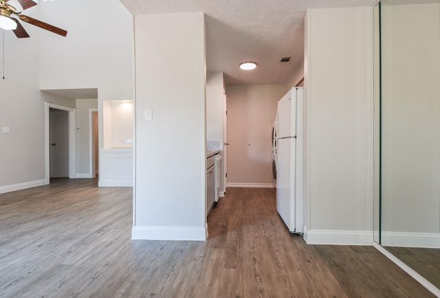 13151 Walden Road 206, Montgomery, TX 77356