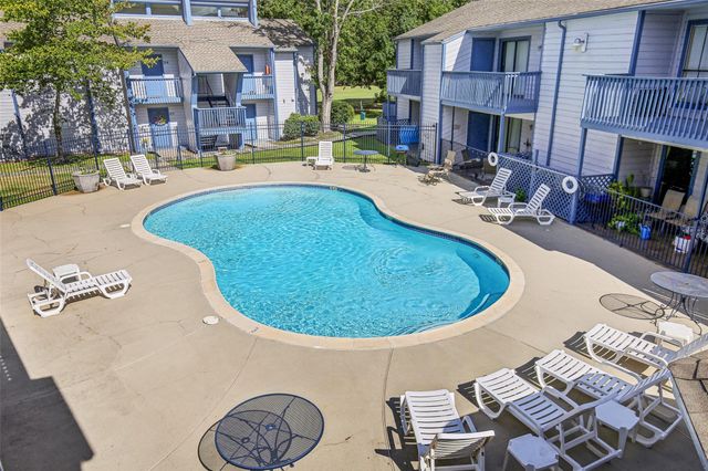 13151 Walden Road 206, Montgomery, TX 77356