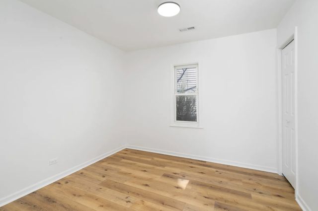 15527 Lamon Avenue, Oak Forest, IL 60452