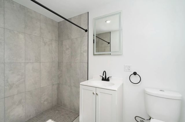 15527 Lamon Avenue, Oak Forest, IL 60452