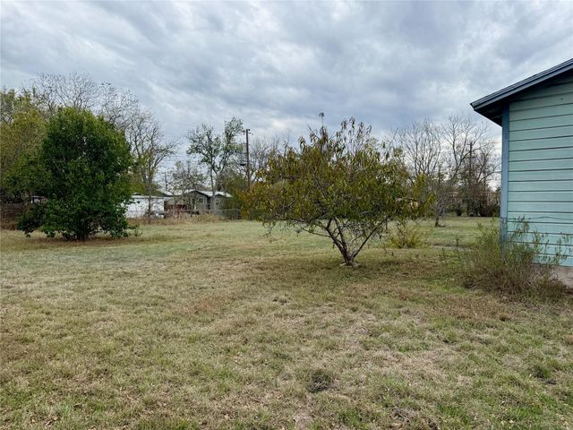 109 Selvera ST, Kyle, TX 78640