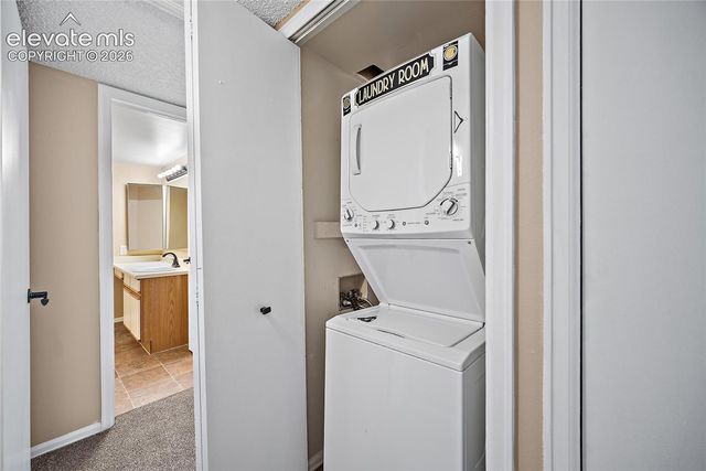 945 Moorings Drive, Colorado Springs, CO 80906