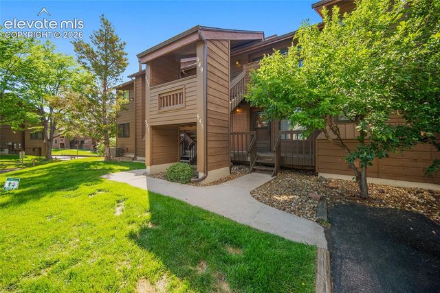 945 Moorings Drive, Colorado Springs, CO 80906