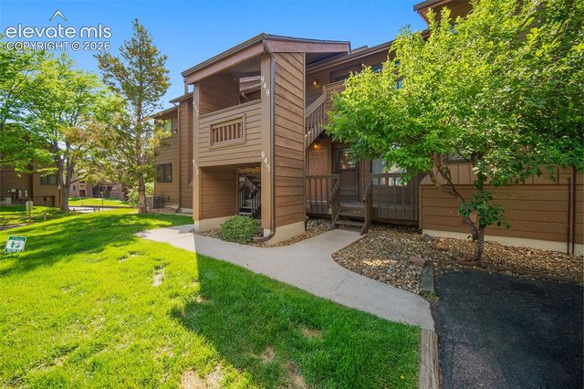 945 Moorings Drive, Colorado Springs, CO 80906