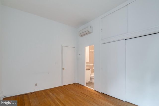 1725 PINE ST, Philadelphia, PA 19103