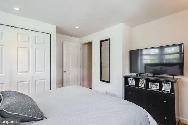 1725 PINE ST, Philadelphia, PA 19103