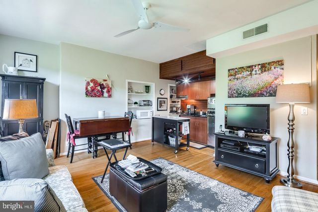 1725 PINE ST, Philadelphia, PA 19103