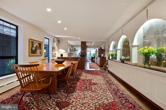 1725 PINE ST, Philadelphia, PA 19103