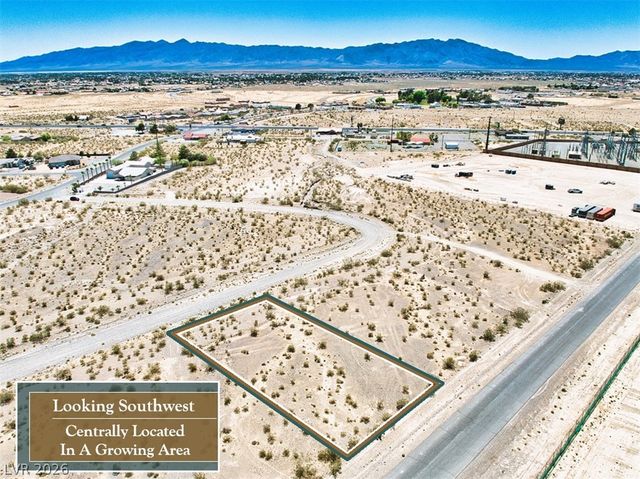 1720 East Mescalero Avenue, Pahrump, NV 89048