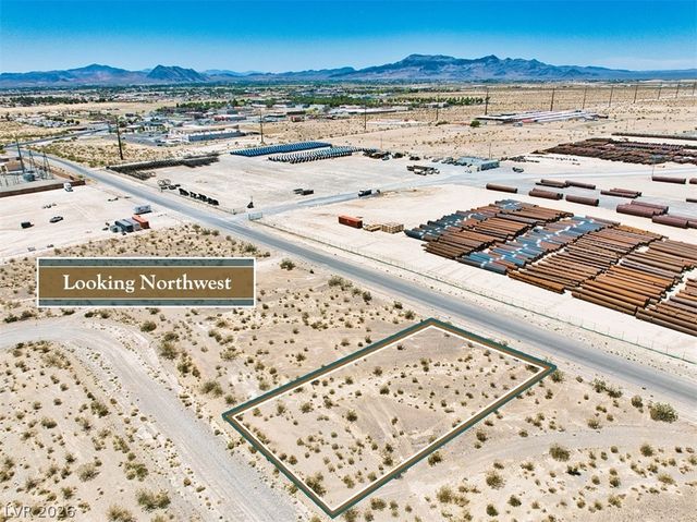 1720 East Mescalero Avenue, Pahrump, NV 89048
