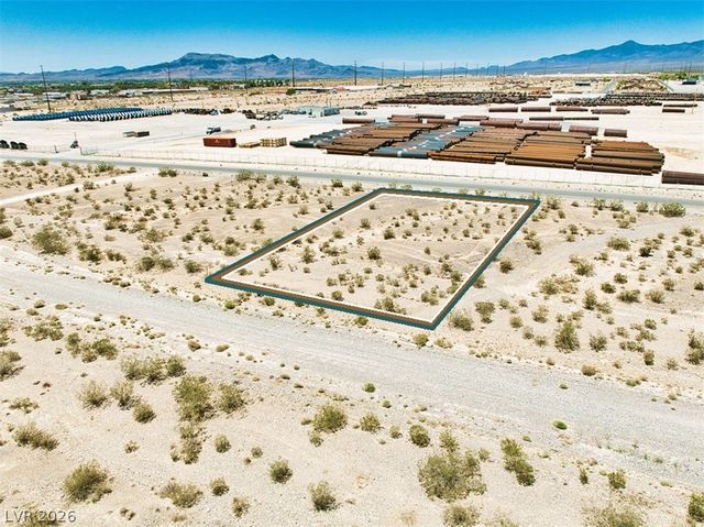 1720 East Mescalero Avenue, Pahrump, NV 89048