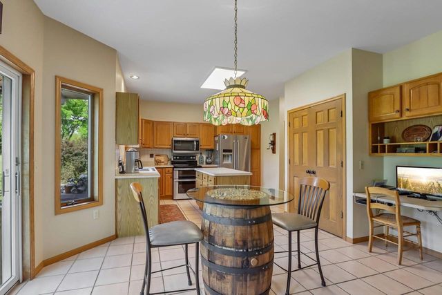 920 Lexington Way, Waunakee, WI 53597