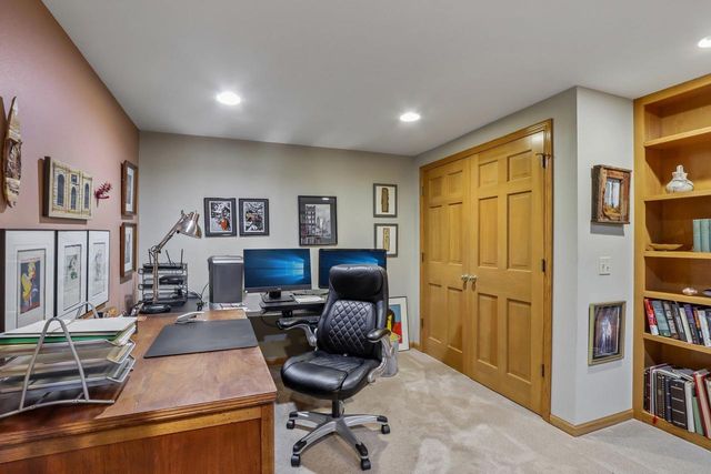 920 Lexington Way, Waunakee, WI 53597