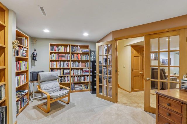 920 Lexington Way, Waunakee, WI 53597