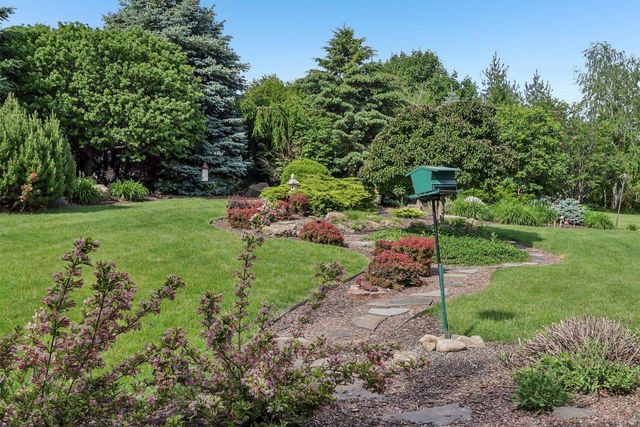 920 Lexington Way, Waunakee, WI 53597
